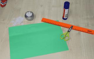 Поделки к новому году: ёлочки из бумаги (фото) Как сделать елку из бумаги для детей